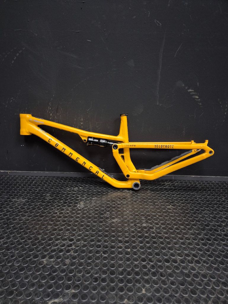 Used Commencal T.E.M.P.O. OHLINS EDITION 2022 Frameset 2022 Mountainbike, Orange, 29 — image 10 of 11