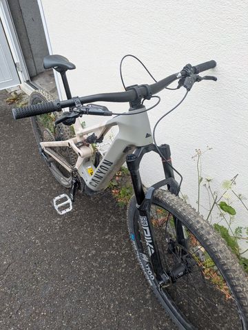 Used Canyon Neuron:ON CF 9 2024 2024 Mountainbike, Green, 29 — image 2 of 4