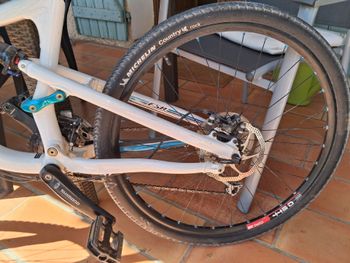 Used Specialized Myka Shimano Dura Ace 2014 Mountainbike, White — image 3 of 5