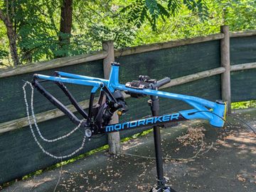 Used Mondraker FOXY R 2023 Frameset 2023 Mountainbike, Purple, 29 — image 1 of 13