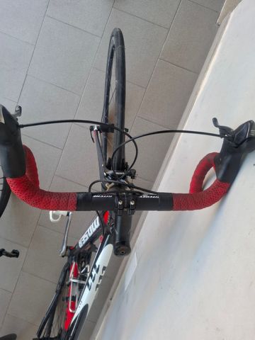 Used Moser Custom Shimano 105 2011 Road & Gravel, Red — image 3 of 3