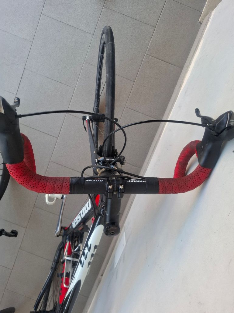 Used Moser Custom Shimano 105 2011 Road & Gravel, Red — image 3 of 3