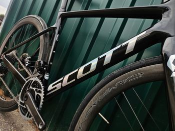 Używany Scott Addict RC Ultimate 2023 Frameset 2023 Road & Gravel — zdjęcie 3 z 18