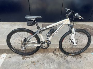 Brugt Scott Scale S40 2010 MTB