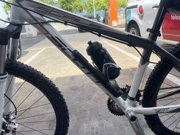 Used Scott Scale S40 2010 Mountainbike, White — image 8 of 9