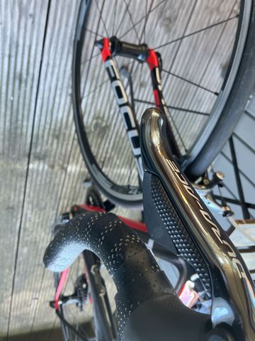 Used Focus Izalco Shimano Dura Ace Di2 2016 Road & Gravel, Red — image 11 of 13
