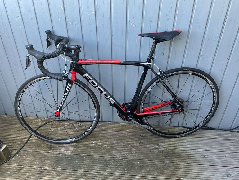 Used Focus Izalco Shimano Dura Ace Di2 2016 Road & Gravel, Red — image 9 of 13
