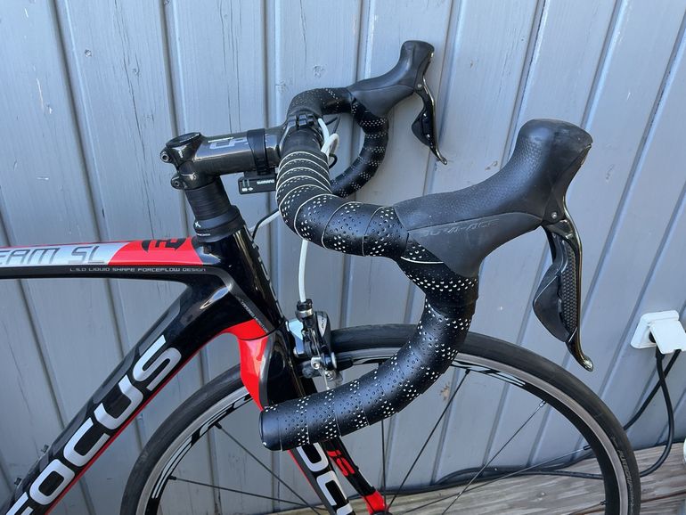Used Focus Izalco Shimano Dura Ace Di2 2016 Road & Gravel, Red — image 5 of 13