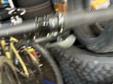 Used Scott Genius 950 2022 2022 Mountainbike, Green, 29 — image 2 of 10
