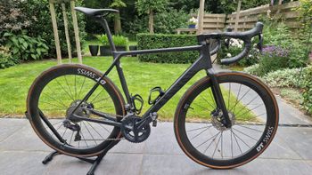Canyon Ultimate CF SL Disc 8.0 Di2 Aero 2020 2020 Road & Gravel usato