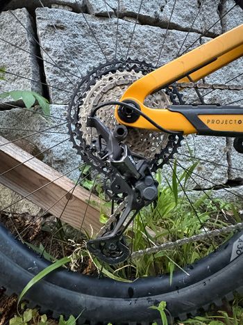 Brugt Trek Fuel EXe 9.8 2023 2023 Mountainbike — billede 3 af 14