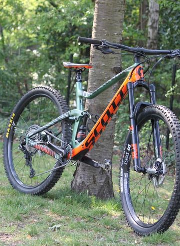 Used Scott Genius 930 2019 2019 Mountainbike, Green — image 3 of 12