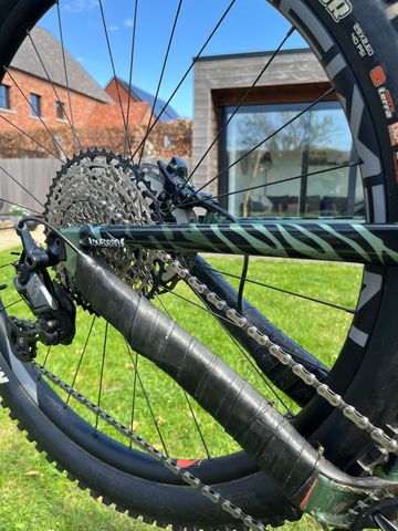 Used Scott Genius 930 2019 2019 Mountainbike, Green — image 11 of 12