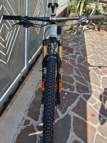 Used Orbea oiz Custom Shimano XTR 2025 Mountainbike, White — image 10 of 13
