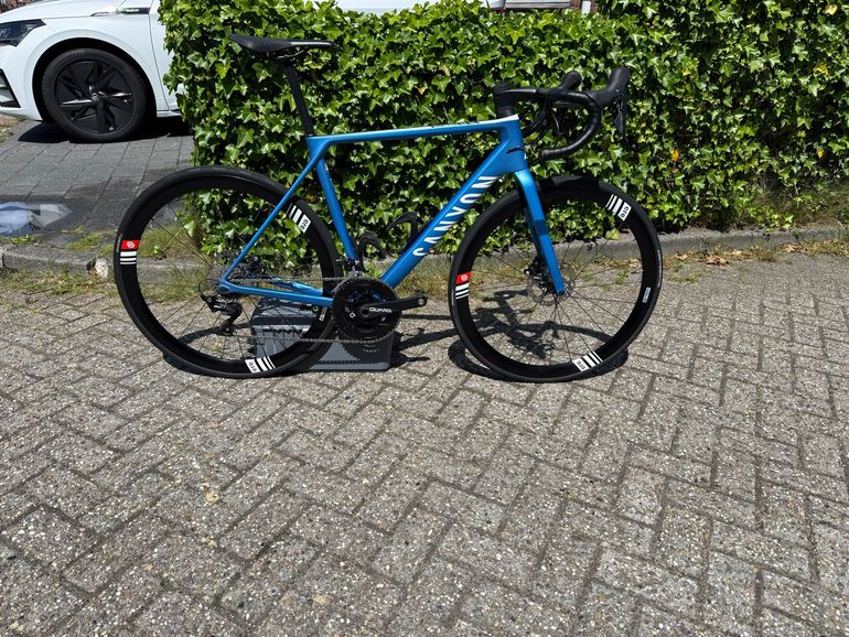 Canyon Ultimate CF SL Disc 7.0 2020 | buycycle