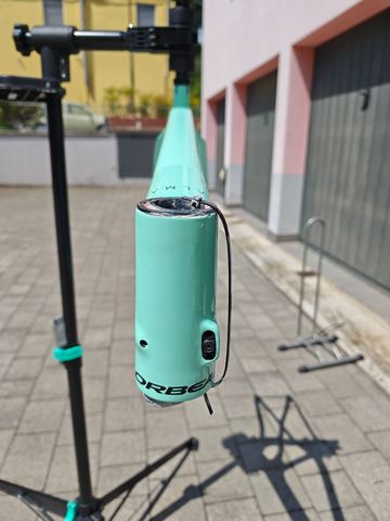 Orbea ALMA M11-AXS 2022 Frameset 2022 Mountainbike usato, Verde — immagine 3 di 7