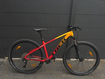 Tweedehands Trek Marlin 7 2021 2021 Mountainbike — afbeelding 2 van 14