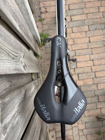 Used Cannondale Synapse Shimano 105 2015 Road & Gravel, White — image 5 of 5