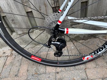Tweedehands Cannondale Synapse Shimano 105 2015 Road & Gravel — afbeelding 2 van 5