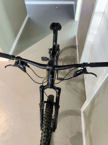 Gebrauchtes Focus JAM 8.8 2022 2022 Mountainbike, Schwarz, 29 — Bild 3 von 6