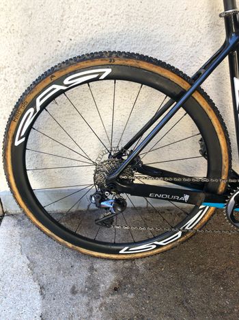 Used HB Custom Shimano Ultegra Di2 2019 Road & Gravel, Blue — image 6 of 7