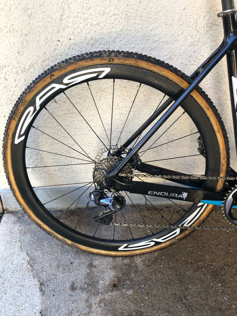 Used HB Custom Shimano Ultegra Di2 2019 Road & Gravel, Blue — image 6 of 7