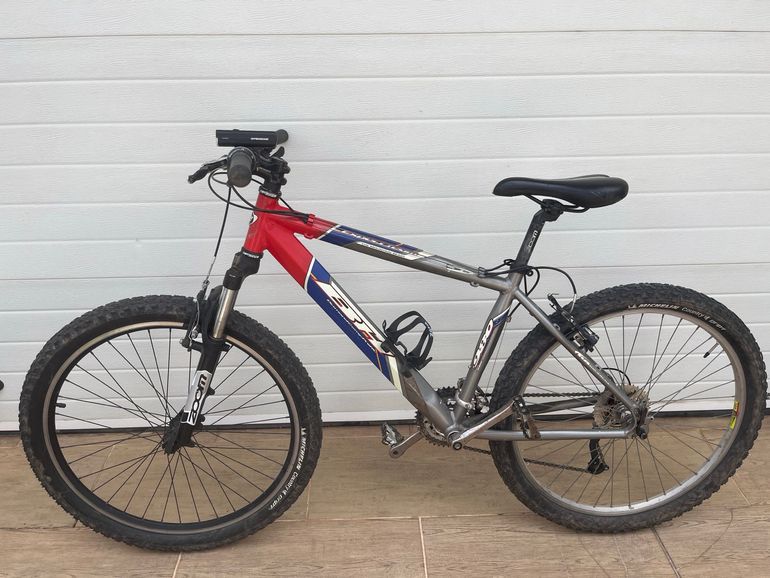 Used BH Custom Shimano 105 2008 Mountainbike, Red — image 2 of 4