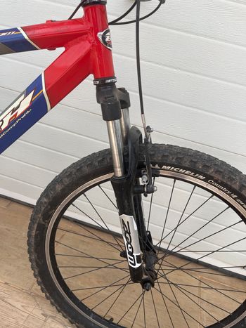 Used BH Custom Shimano 105 2008 Mountainbike, Red — image 4 of 4