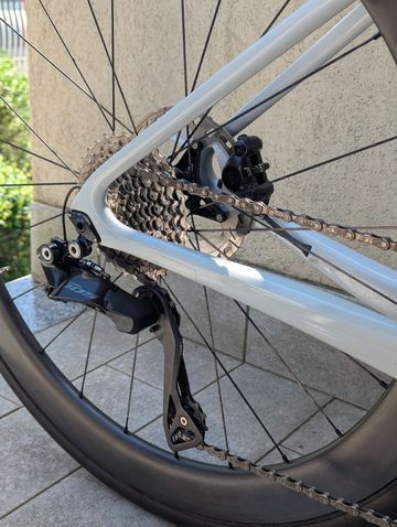 Used Cannondale SuperSix EVO Shimano 105 Di2 2025 Road & Gravel, White — image 11 of 30