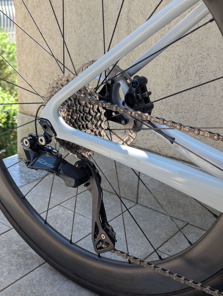Used Cannondale SuperSix EVO Shimano 105 Di2 2025 Road & Gravel, White — image 11 of 16