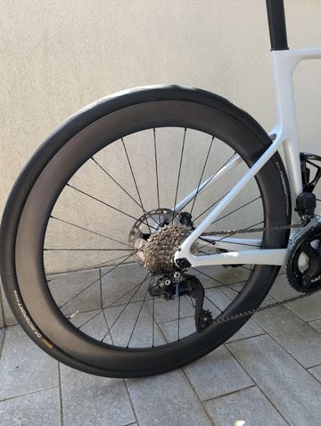 Used Cannondale SuperSix EVO Shimano 105 Di2 2025 Road & Gravel, White — image 5 of 30