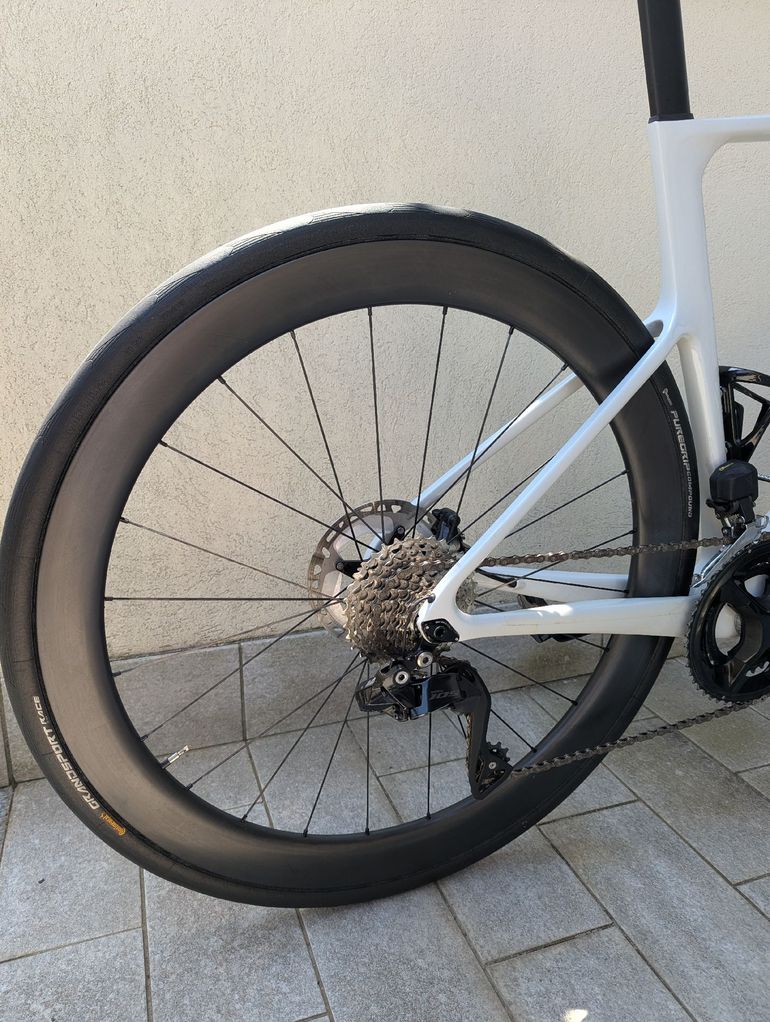 Used Cannondale SuperSix EVO Shimano 105 Di2 2025 Road & Gravel, White — image 5 of 16