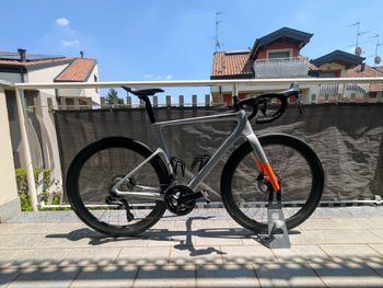 Used Cannondale SuperSix EVO Shimano 105 Di2 2025 Road & Gravel, White — image 22 of 30