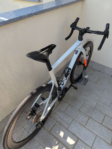Used Cannondale SuperSix EVO Shimano 105 Di2 2025 Road & Gravel, White — image 6 of 30