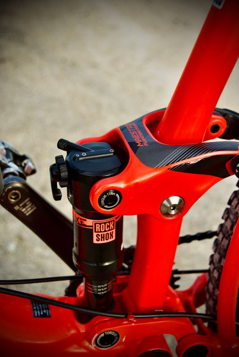 Giant Anthem SX 2 2017 2017 Mountainbike usato, Rosso — immagine 7 di 15