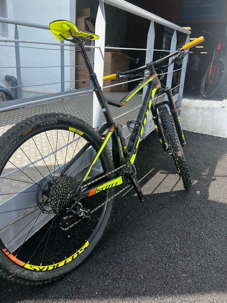 Gebrauchtes Scott Spark 730 2017 2017 Mountainbike, Schwarz, 27.5 — Bild 3 von 7