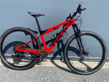 Käytetty Trek Supercaliber 9.6 2023 2023 MTB
