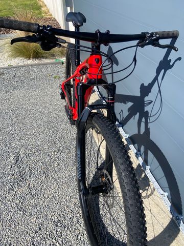 Käytetty Trek Supercaliber 9.6 2023 2023 Mountainbike — kuva 3 / 3