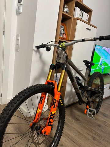 Tweedehands Commencal CLASH RACE 2021 2021 Mountainbike — afbeelding 6 van 10
