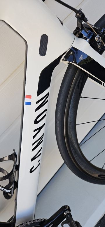 Brugt Canyon Aeroad CF SLX 9.0 Di2 2019 2019 Road & Gravel — billede 13 af 17