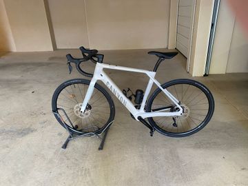 Canyon Endurace:ONfly CF 7 2025 2025 Road & Gravel usato, Bianco — immagine 1 di 3