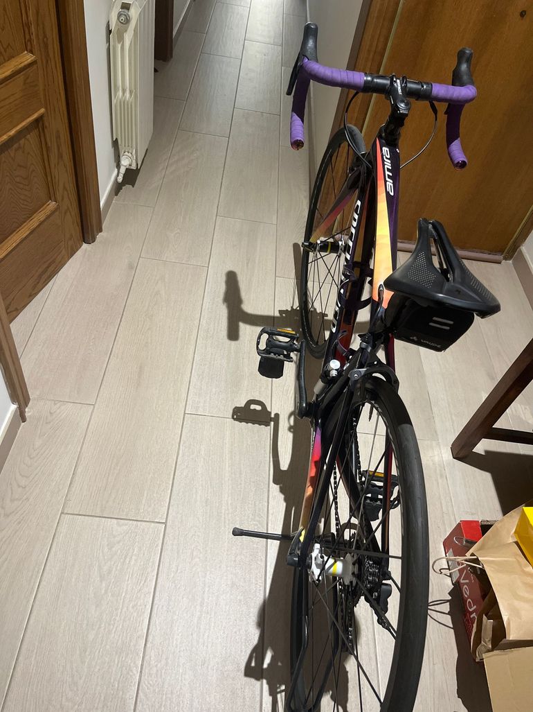 Brugt Specialized Amira SL4 Expert 2015 2015 Road & Gravel — billede 5 af 5