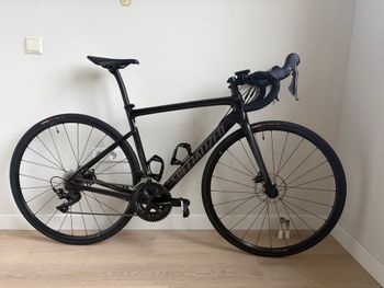 Specialized Tarmac SL6 Sport 2022 2022 Road & Gravel usato