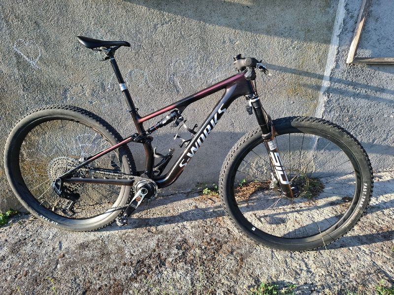 Gebrauchtes Specialized Epic SRAM X01 Eagle AXS 2025 Mountainbike, Rot, 29 — Bild 1 von 5
