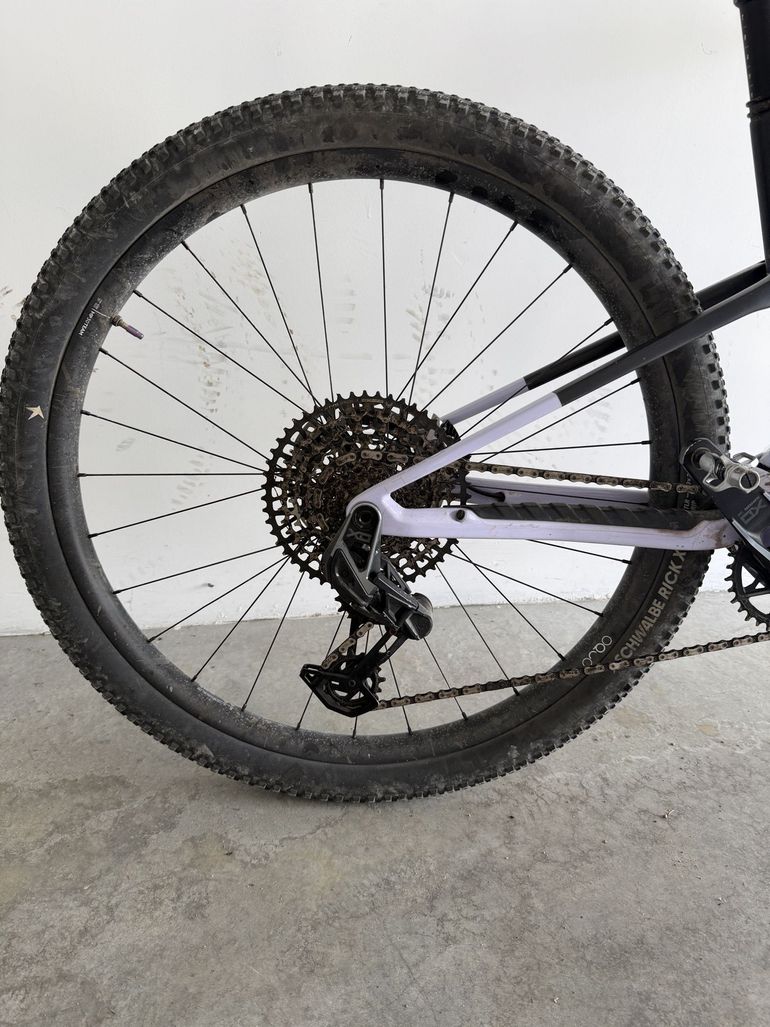 Tweedehands Orbea OIZ M-PRO 2024 2024 Mountainbike — afbeelding 15 van 19