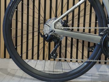 Used Merida REACTO 4000 2025 2025 Road & Gravel, Light Gray — image 3 of 4