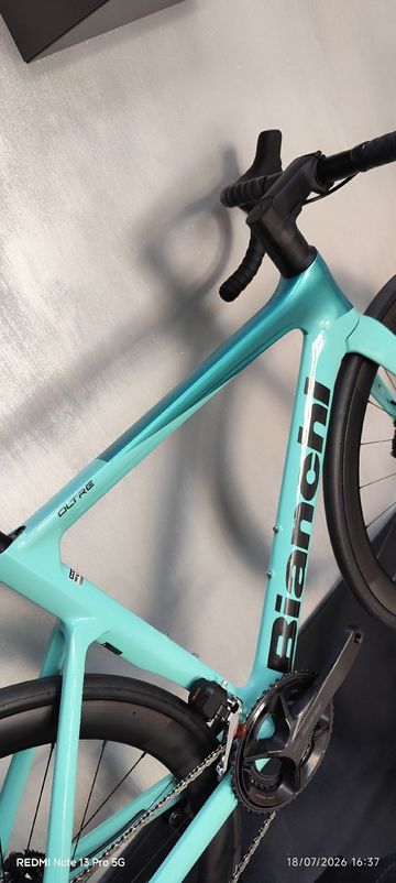 Käytetty Bianchi Oltre RACE 2026 2026 Road & Gravel — kuva 2 / 4
