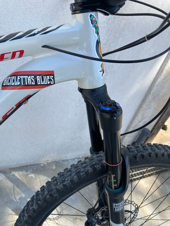 Used Specialized Enduro Comp 650b 2016 2016 Mountainbike, White, 27.5 — image 6 of 6