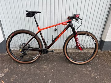 KTM MYROON EXONIC 2025 2025 Mountainbike usato, Arancione — immagine 1 di 5