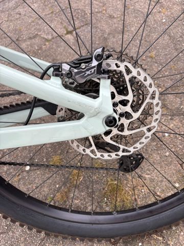 Used Focus JAM 6.9 2022 2022 Mountainbike, Green, 29 — image 13 of 15